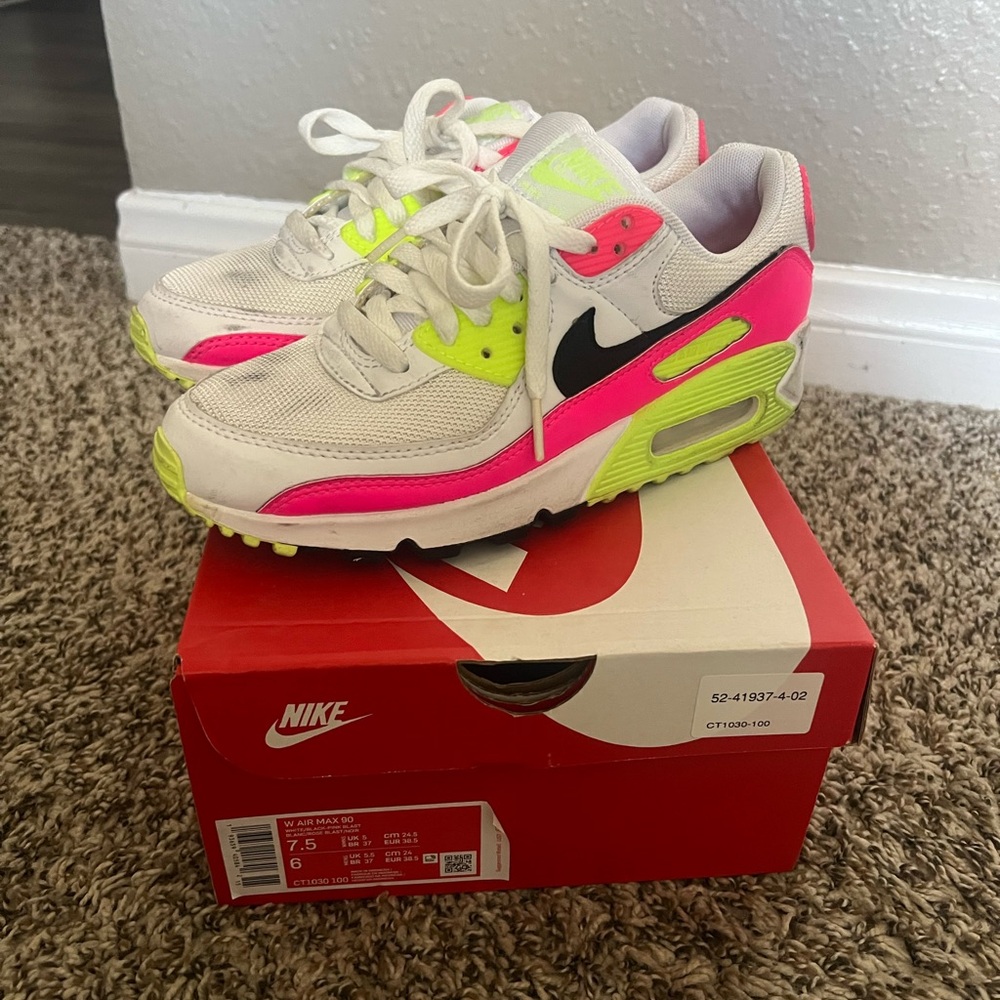 Women’s Nike Air Max